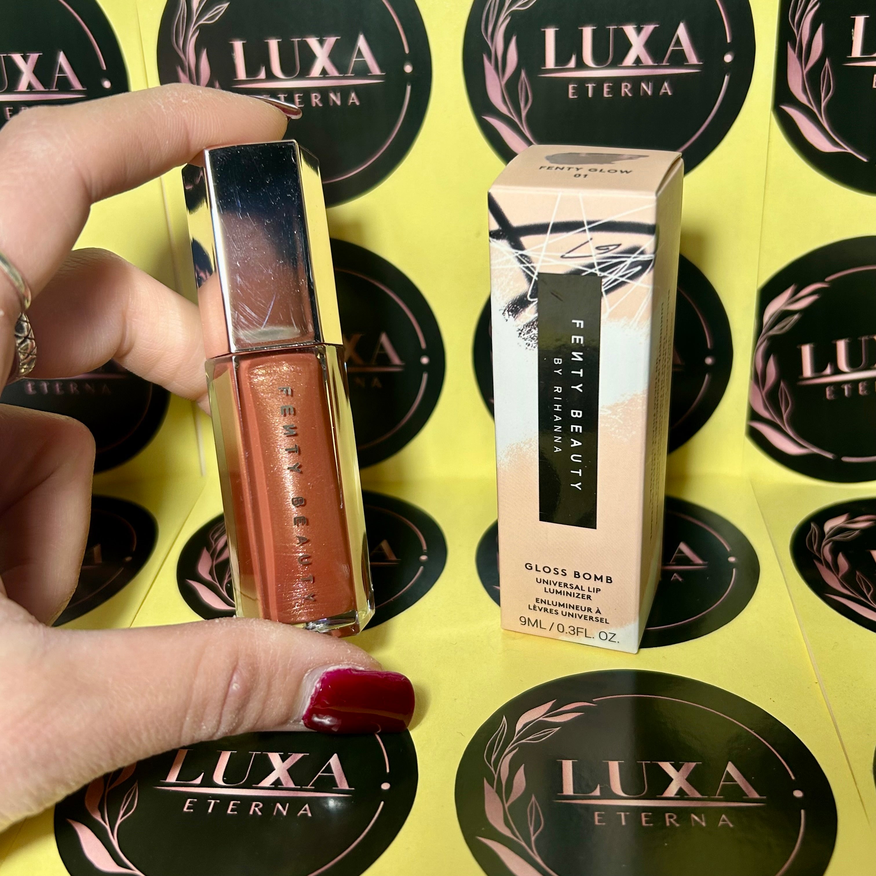 Gloss bomb Fenty labbra effetto specchio - brillantezza universale