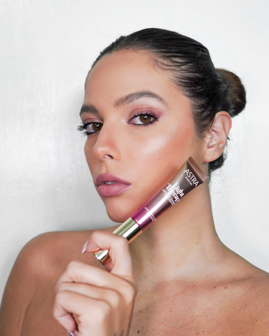 Astra Make-Up Light Therapy – Radiance Enhancer Highlighter